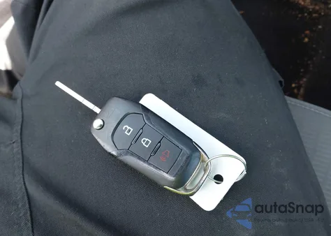 2020 Ford Escape S z USA, uszkodzony, nr VIN 1FMCU0F62LUA22703